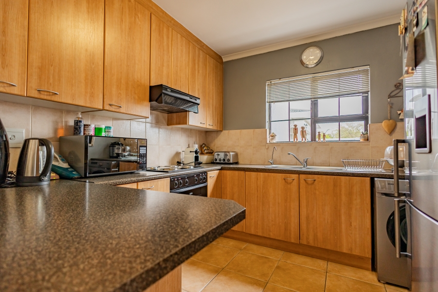 3 Bedroom Property for Sale in Uitzicht Western Cape